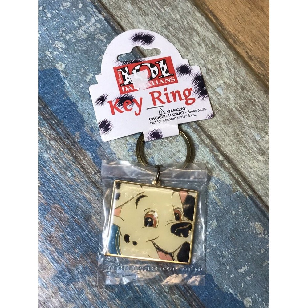 101 dalmatians metal key chain Vtg Disney NWT
